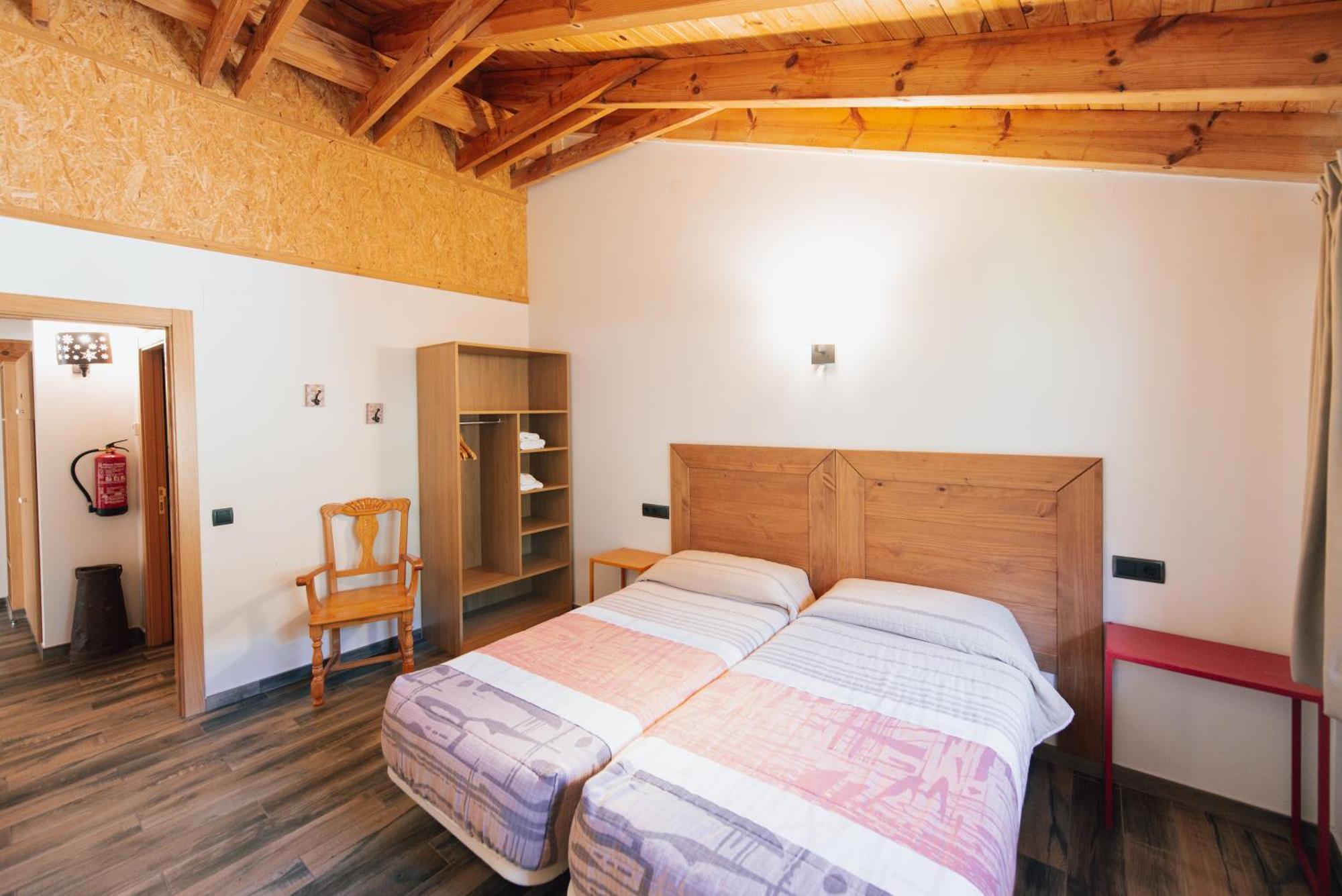 Lo Niu Apartment Ribera de Montardit Ngoại thất bức ảnh