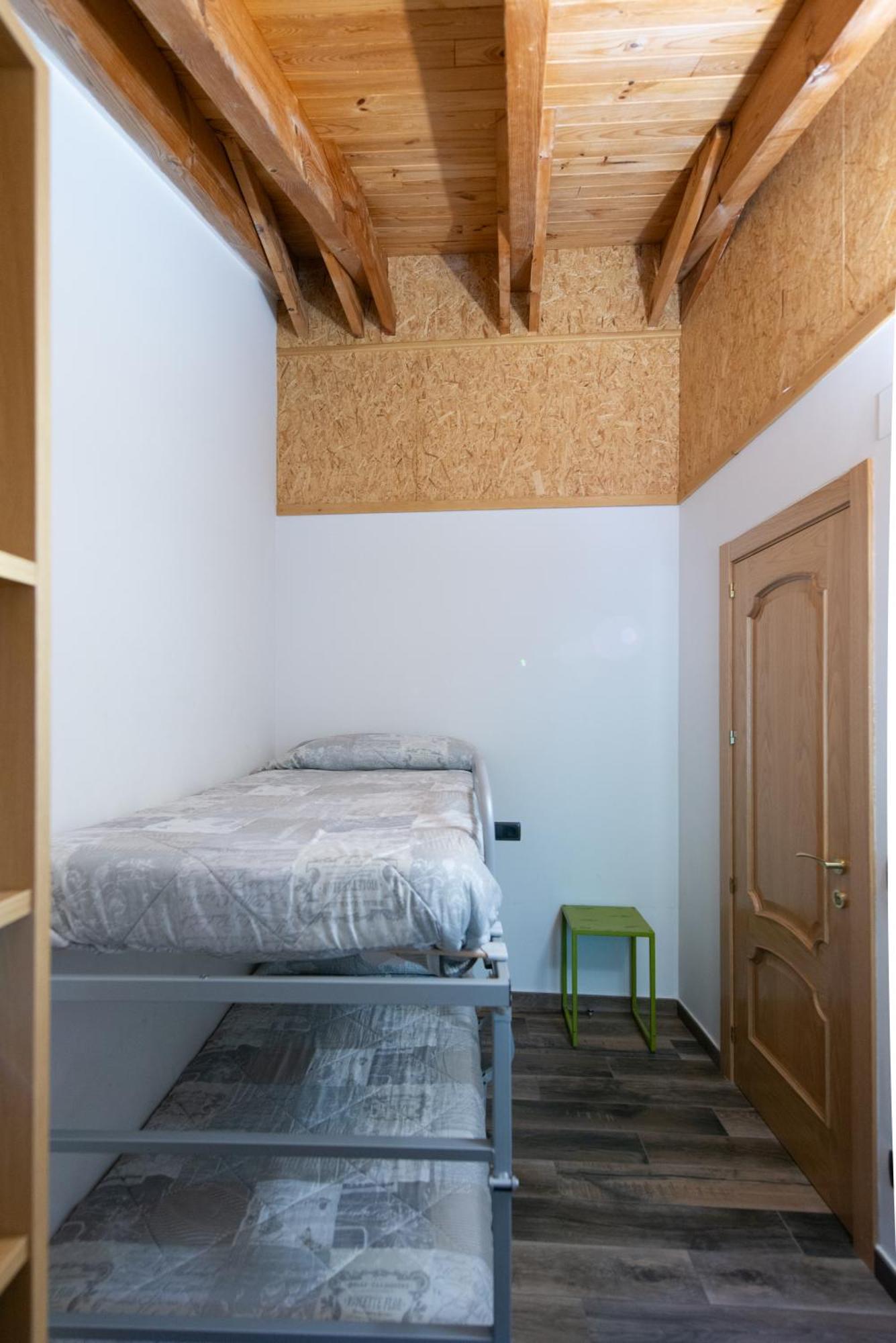 Lo Niu Apartment Ribera de Montardit Ngoại thất bức ảnh